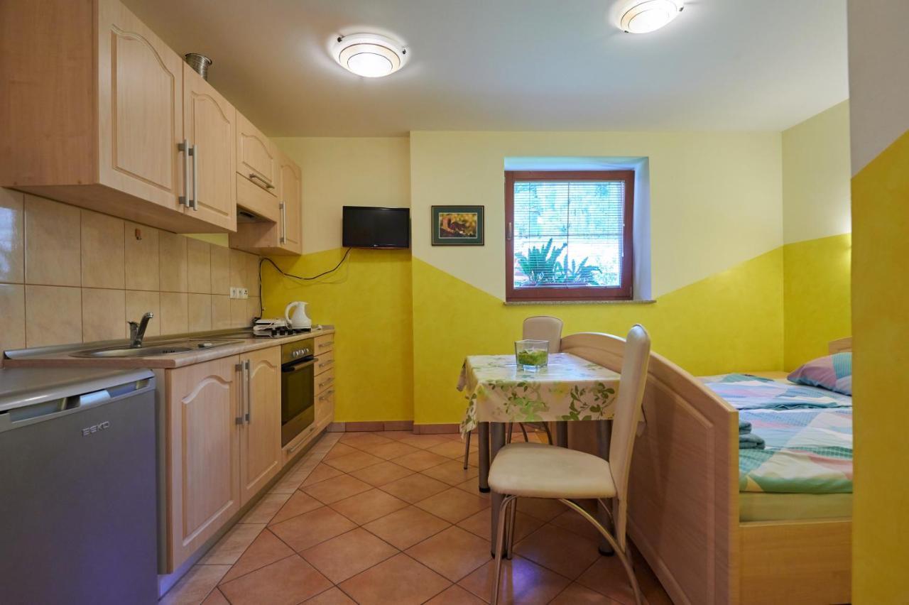 Villa Tourist Farm Kolar à Ljubno Extérieur photo