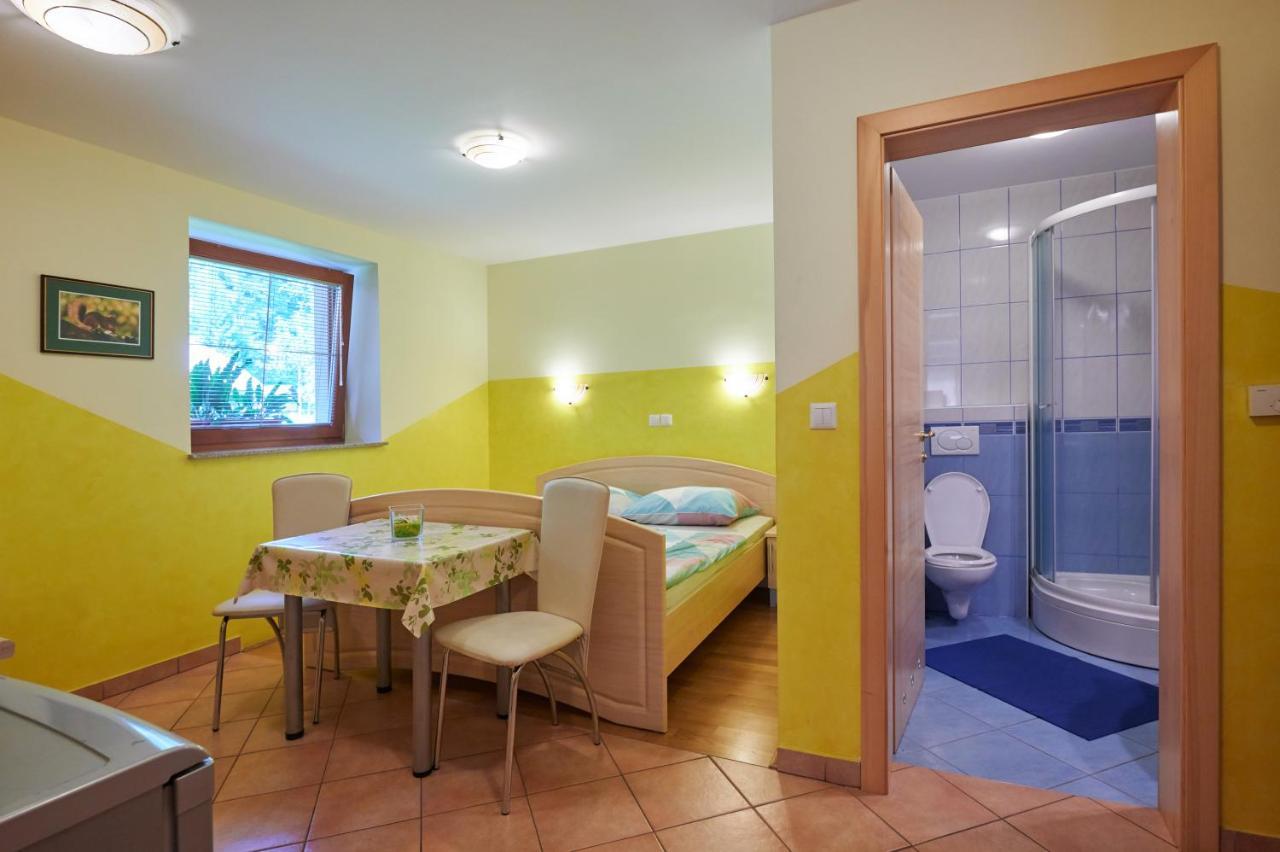 Villa Tourist Farm Kolar à Ljubno Extérieur photo