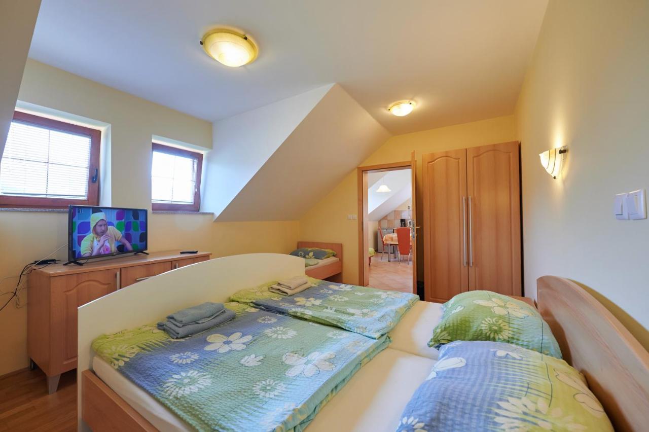 Villa Tourist Farm Kolar à Ljubno Extérieur photo