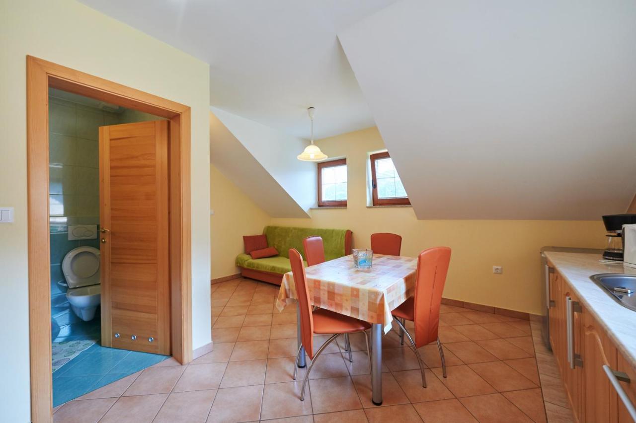 Villa Tourist Farm Kolar à Ljubno Extérieur photo
