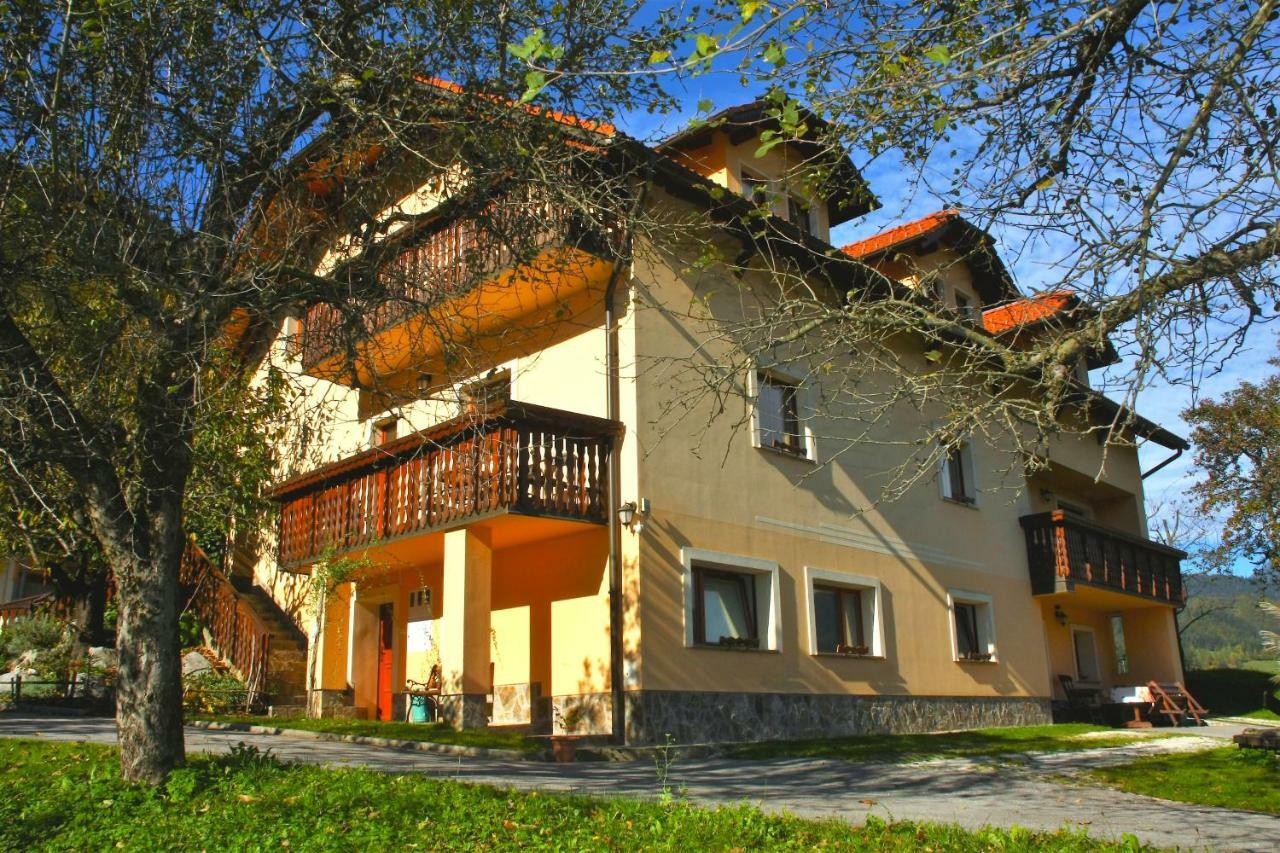 Villa Tourist Farm Kolar à Ljubno Extérieur photo
